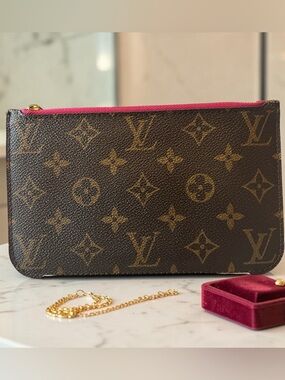 Louis Vuitton Neverfull Pochette Monogram Wristlet Pink Interior w/ Strap